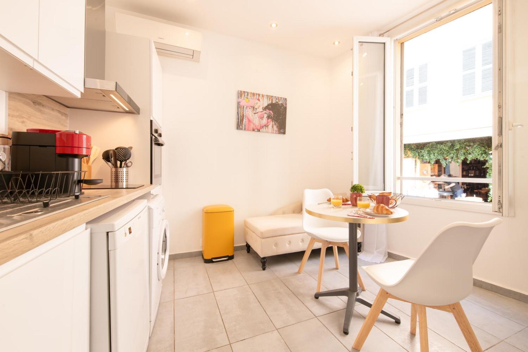 Louis Perrissol Proche Palais Et Appartement Cannes